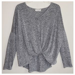 LAVENDER FIELD Twisted Hem Top